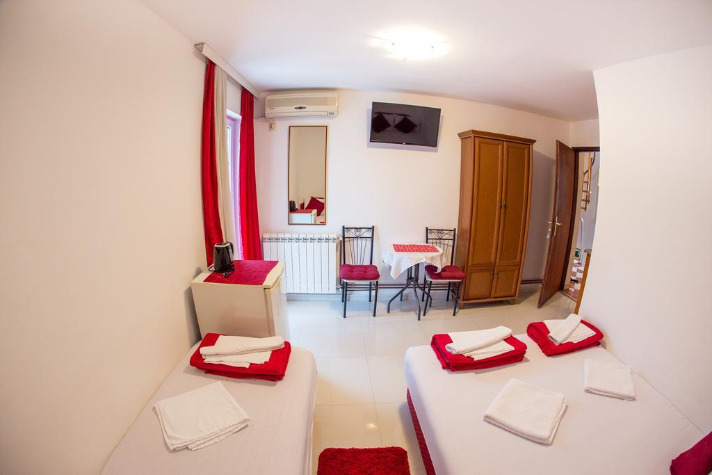 Guest House Vucicevic بودفا المظهر الخارجي الصورة